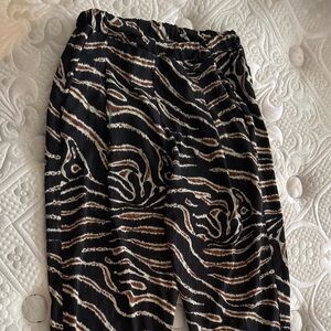 Stylish Zebra Pleated Women’s Bottoms